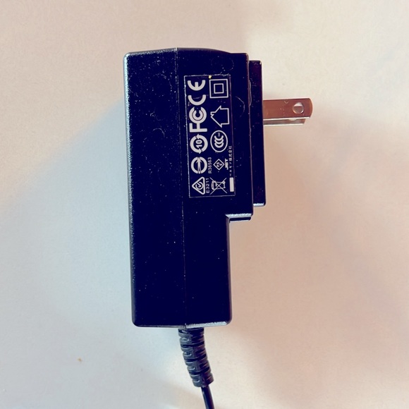 Powerhouse charge dock for Apple Watch and iPhone - Picture 5 of 7